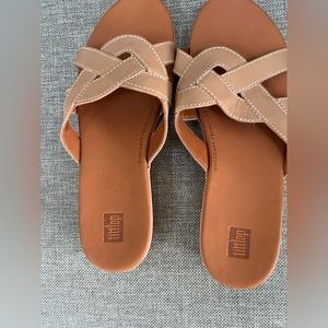 FitFlop Elyna Weave Slides -size 9 Beechwood